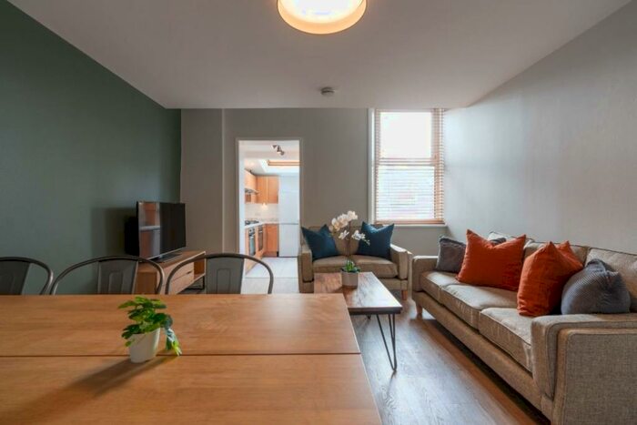 6 Bedroom Terraced House To Rent In Doncaster Road, Newcastle, NE2