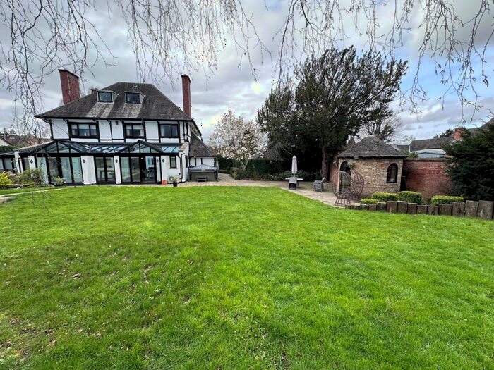 5 Bedroom Detached House To Rent In Birstall Road, Birstall, Leicester, LE4