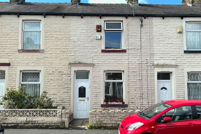 3 Bedroom Terraced House To Rent In Beverley Street, Burnley, Lancashire, BB11