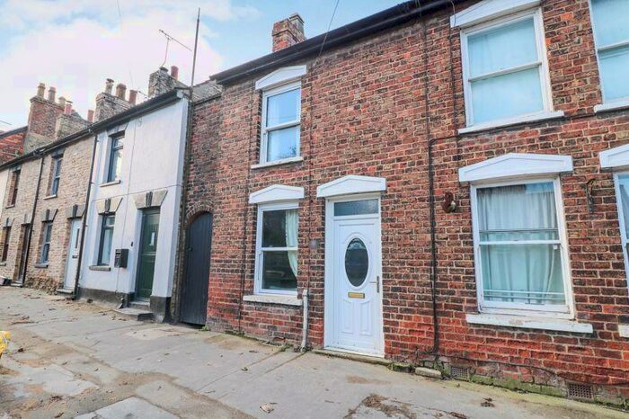 2 Bedroom Terraced House To Rent In Market Place, South Cave, HU15