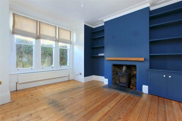 2 Bedroom Maisonette To Rent In Dagnan Road, Clapham South, London, SW12
