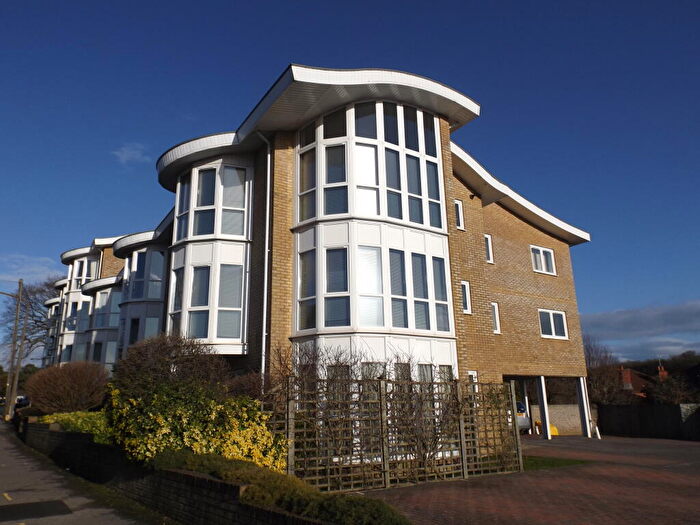 2 Bedroom Apartment To Rent In Surrey Point, Winchester Road, SO16