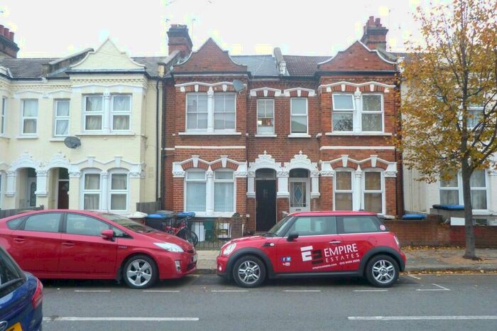 2 Bedroom Flat To Rent In Chapter Road, Willesden, London, NW2