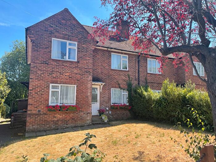 2 Bedroom Flat To Rent In St Johns Hill, Sevenoaks, TN13
