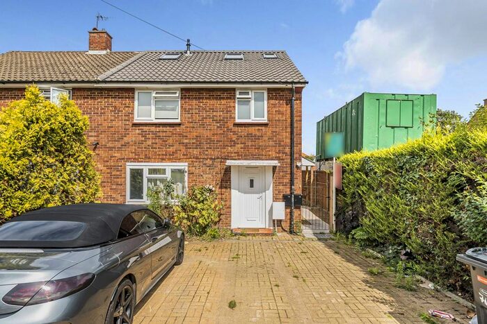 3 Bedroom Property To Rent In Field End Road, Harrow, Ruislip, HA4