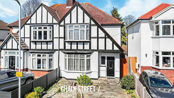 3 Bedroom Semi Detached House For Sale In Suttons Gardens, Hornchurch, RM12