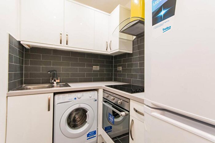 Studio To Rent In Laleham Road, Hither Green, London, SE6