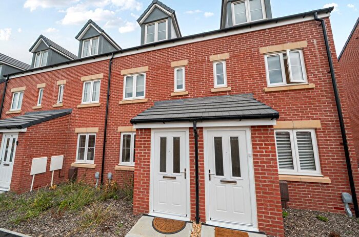 Terraced House To Rent In The Poplars, Stubbington, Fareham, Hampshire, PO14