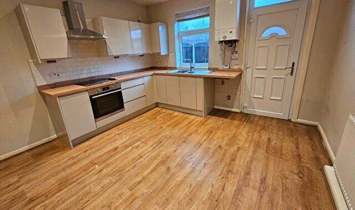 2 Bedroom House To Rent In Commercial Street, Barnsley, S70