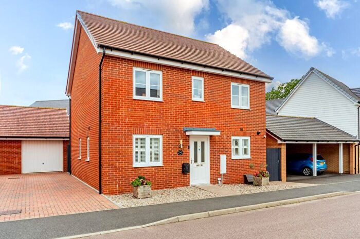 4 Bedroom Detached House For Sale In Goshawk Rise, Wymondham, NR18