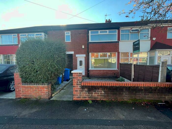 3 Bedroom House To Rent In Somerford Road, North Reddish, Stockport, SK5