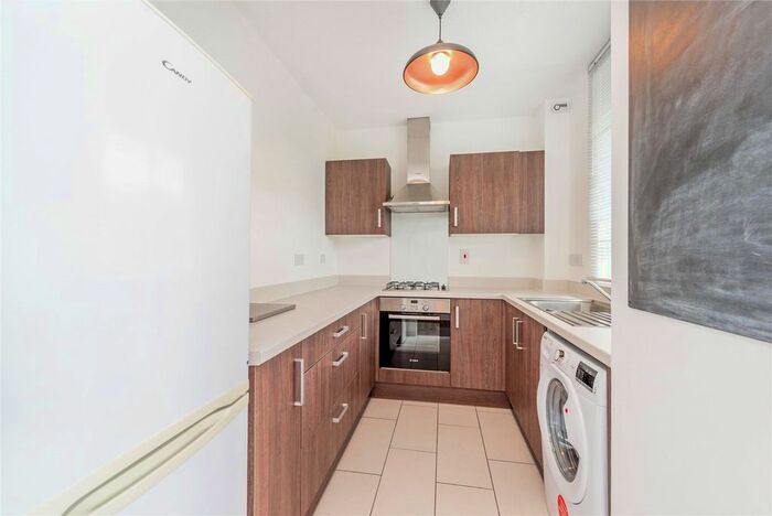1 Bedroom Flat To Rent In Cruikshank Street, London, WC1X