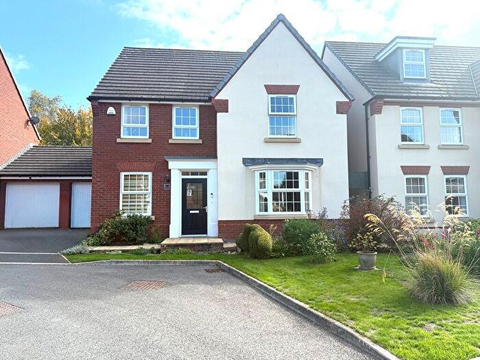 4 Bedroom Detached House For Sale In Veysey Close, Exeter, EX2