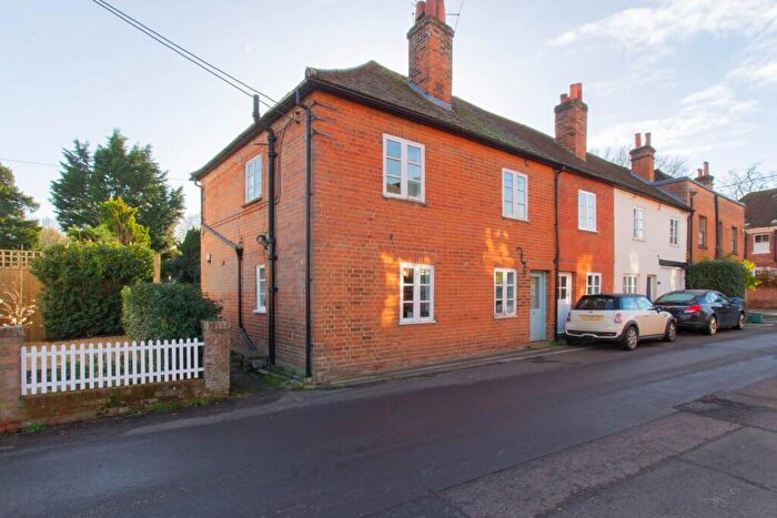 3 Bedroom End Of Terrace House To Rent In Pankridge Street, Crondall, GU10