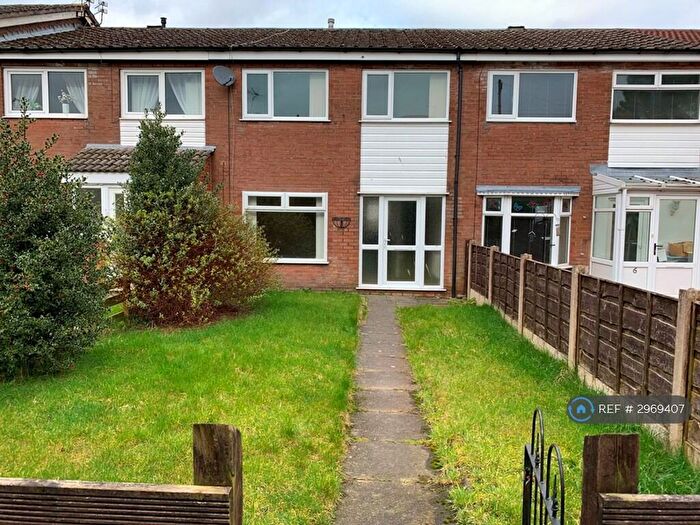 3 Bedroom Terraced House To Rent In Peveril Walk, Macclesfield, SK11