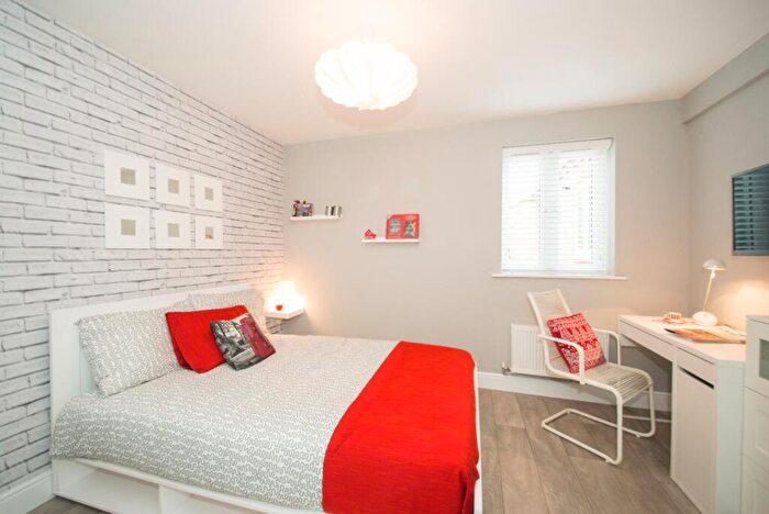 Studio To Rent In - Hastings Street, Luton, Bedfordshire, LU1