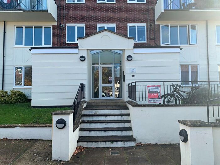 1 Bedroom Flat To Rent In Hemingway House, OX4