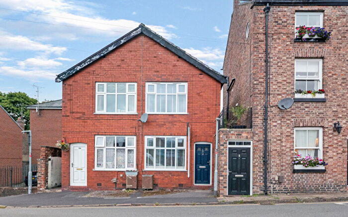 2 Bedroom Semi Detached House To Rent In Water Street, Macclesfield, SK11