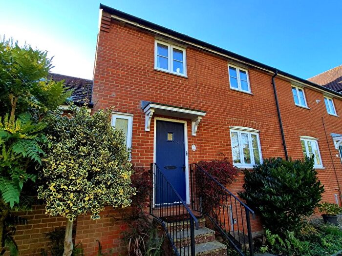 3 Bedroom Semi Detached House For Sale In Mill Race, Gillingham, Dorset, SP8