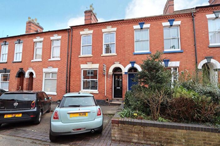 3 Bedroom Terraced House For Sale In Oxford Street, Wolverton, Milton Keynes, MK12