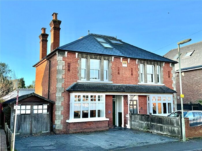 4 Bedroom Semi-Detached House For Sale In Corrie Road, Addlestone, KT15