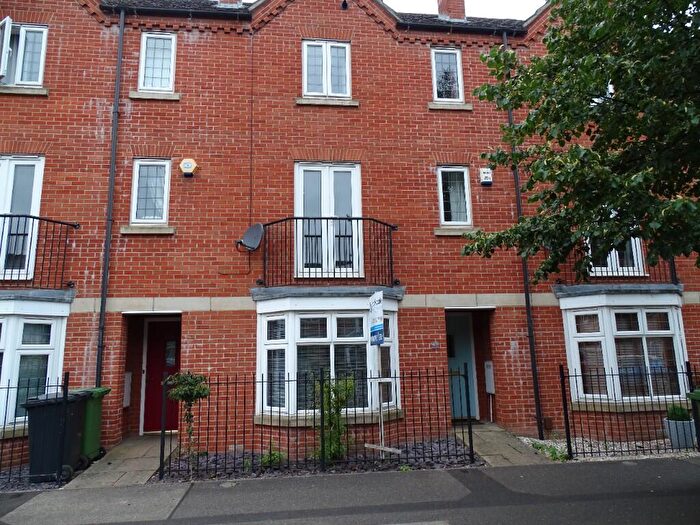 4 Bedroom Town House To Rent In Eagle Way, Peterborough, Cambridgeshire, PE7