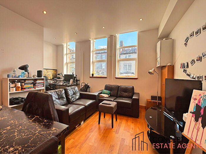 2 Bedroom Apartment To Rent In Battersea Rise, Clapham Junction, SW11