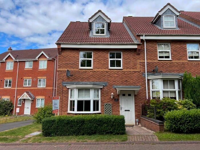 3 Bedroom Town House To Rent In Finchale Avenue, Priorslee, Telford, TF2