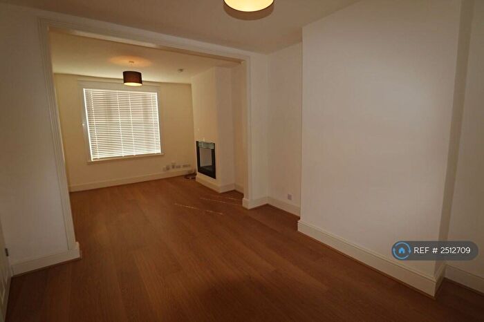 2 Bedroom Terraced House To Rent In Alcombe Road, Northampton, NN1