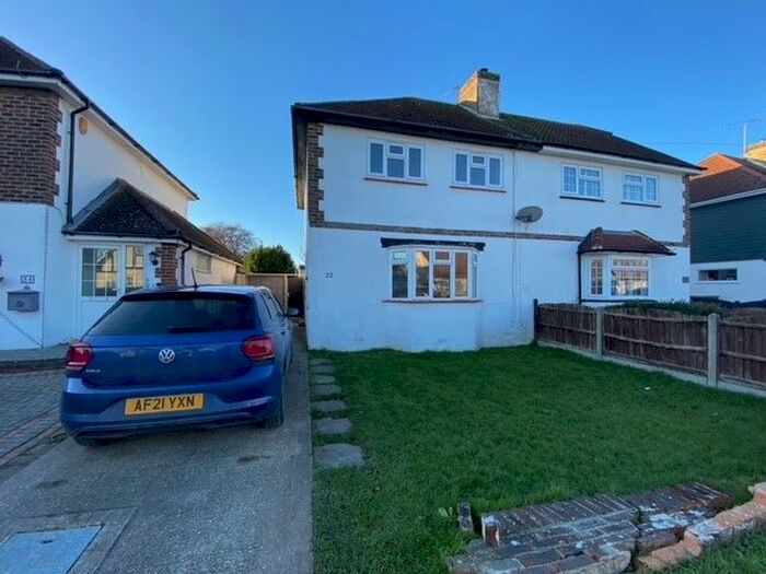 3 Bedroom Semi-Detached House To Rent In Courtlands Way, Bognor Regis, PO22