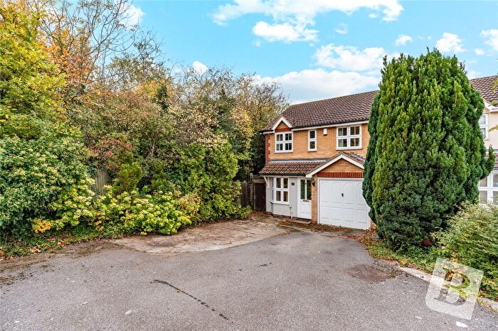 3 Bedroom Detached House For Sale In Calderwood, Gravesend, Kent, DA12