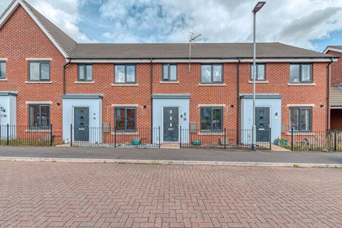 3 Bedroom Terraced House For Sale In Mallard Way, Sprowston, NR7