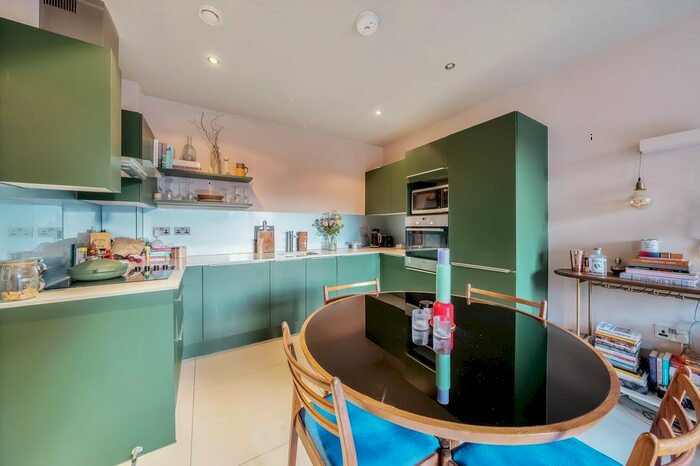 2 Bedroom Flat To Rent In Grange Gardens, Haven Way, SE1