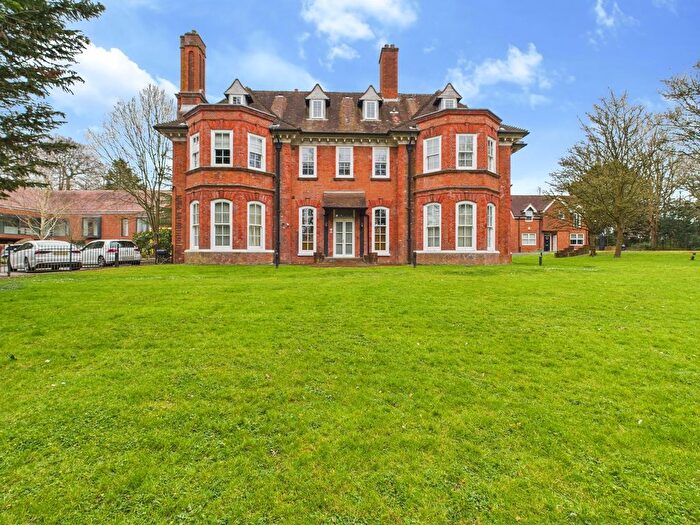 1 Bedroom Flat To Rent In Lidgould Grove, Highgrove House Lidgould Grove, HA4