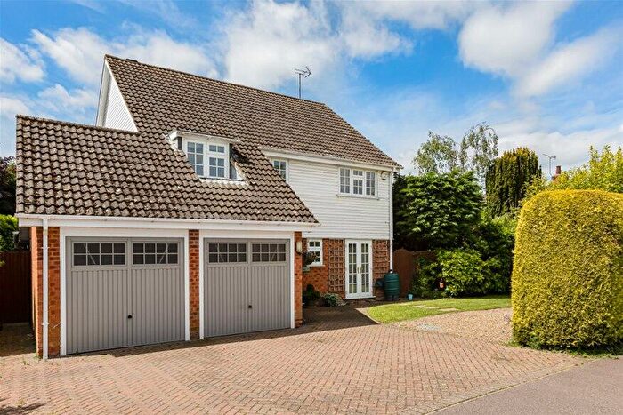 4 Bedroom House For Sale In Harpenden, AL5
