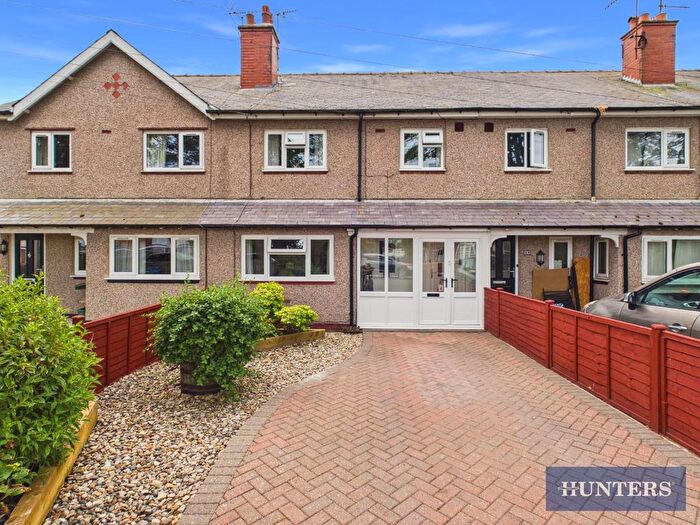 3 Bedroom Terraced House For Sale In Scarborough Road, Filey, YO14