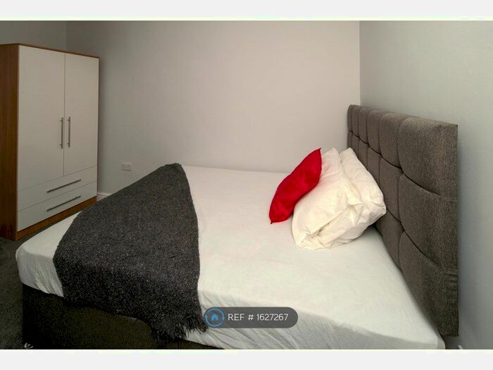 5 Bedroom Semi-Detached House To Rent In Filton Avenue, Horfield, Bristol, BS7