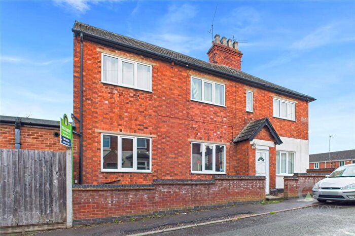 2 Bedroom Terraced House For Sale In Duke Street, Kettering, Northamptonshire, NN16