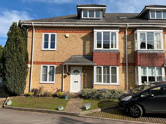 2 Bedroom Flat To Rent In Woodmill Court, London Road, Ascot, SL5