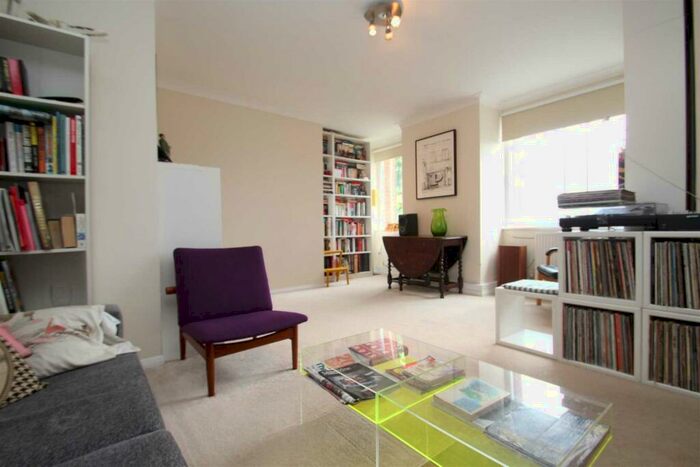 2 Bedroom Flat To Rent In Whitehall Park, London, N19