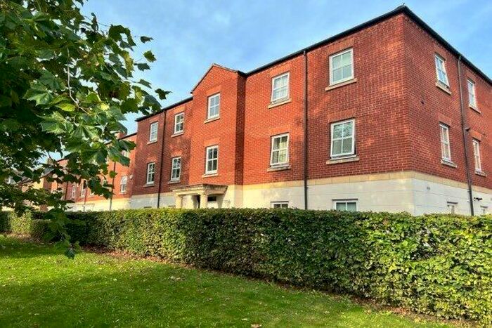 2 Bedroom Flat To Rent In Deykin Road, Lichfield, WS13