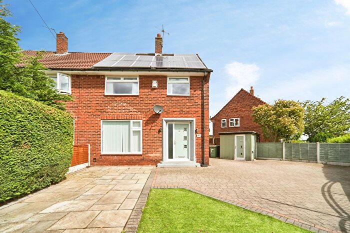3 Bedroom Semi-Detached House For Sale In St. Catherines Drive, Leeds, LS13