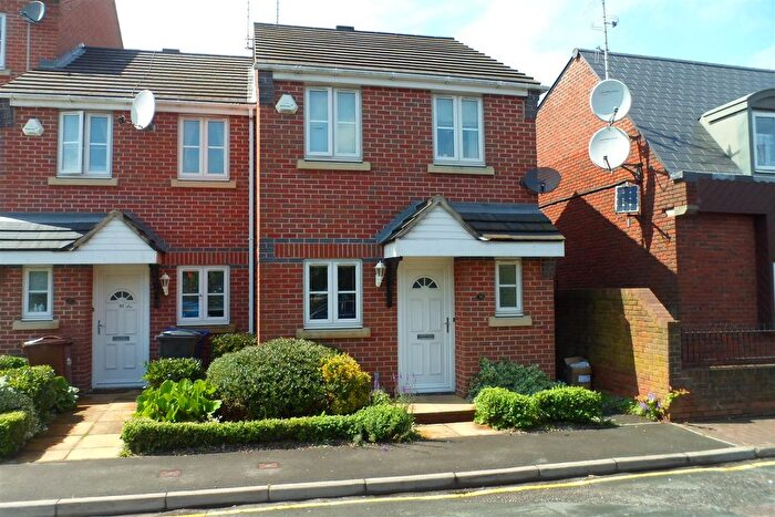 2 Bedroom End Of Terrace House To Rent In Milton Street, Burton On Trent, Staffordshire, DE14
