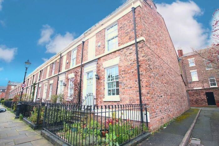 2 Bedroom End Of Terrace House To Rent In Egerton Street, Georgian Quarter, Liverpool, L8