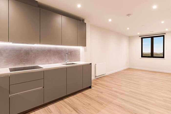 2 Bedroom Flat To Rent In Greenford, UB6