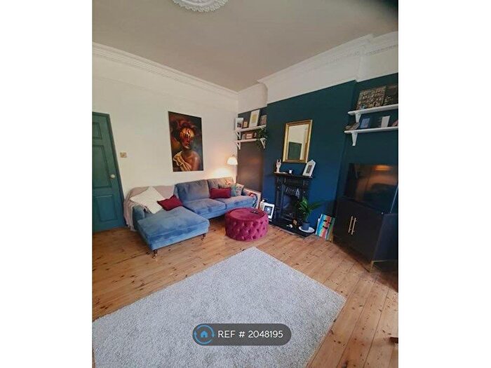 1 Bedroom Flat To Rent In Fulham Palace Road, London, SW6