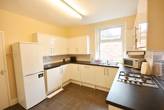 4 Bedroom Maisonette To Rent In High Street, Gosforth, NE3