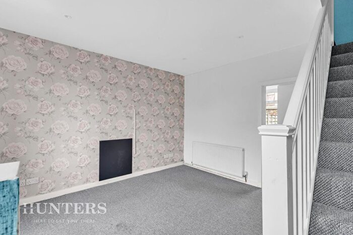 2 Bedroom Terraced House For Sale In Oldham Road, Royton, Oldham, OL2