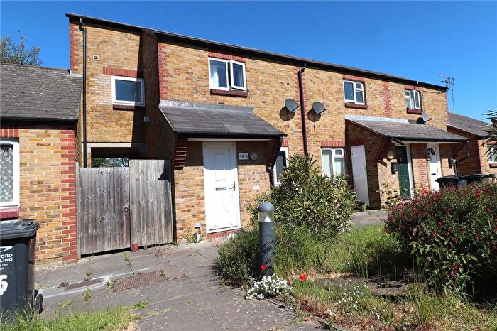2 Bedroom Terraced House To Rent In Broomfield Road, Swanscombe, Kent, DA10
