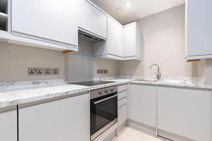 1 Bedroom Apartment To Rent In High Street, Cheltenham, GL50